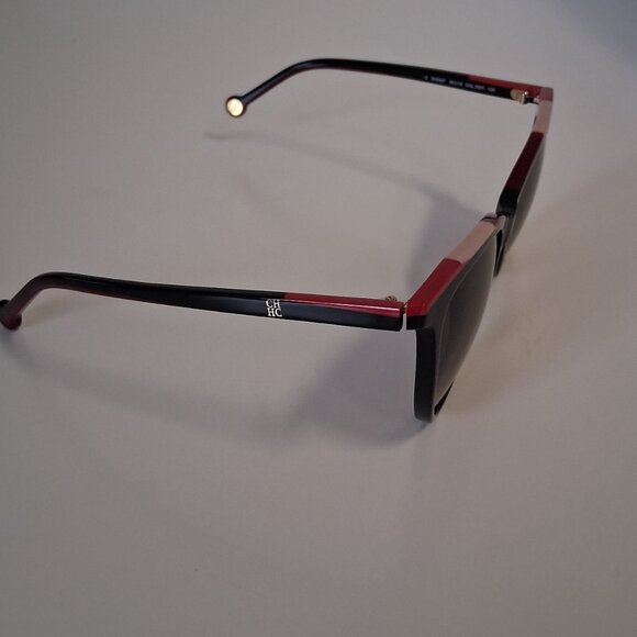 Carolina Herrera Sunglasses Brand New – SHE827 700Y (56/15/135) - Picture 4 of 5